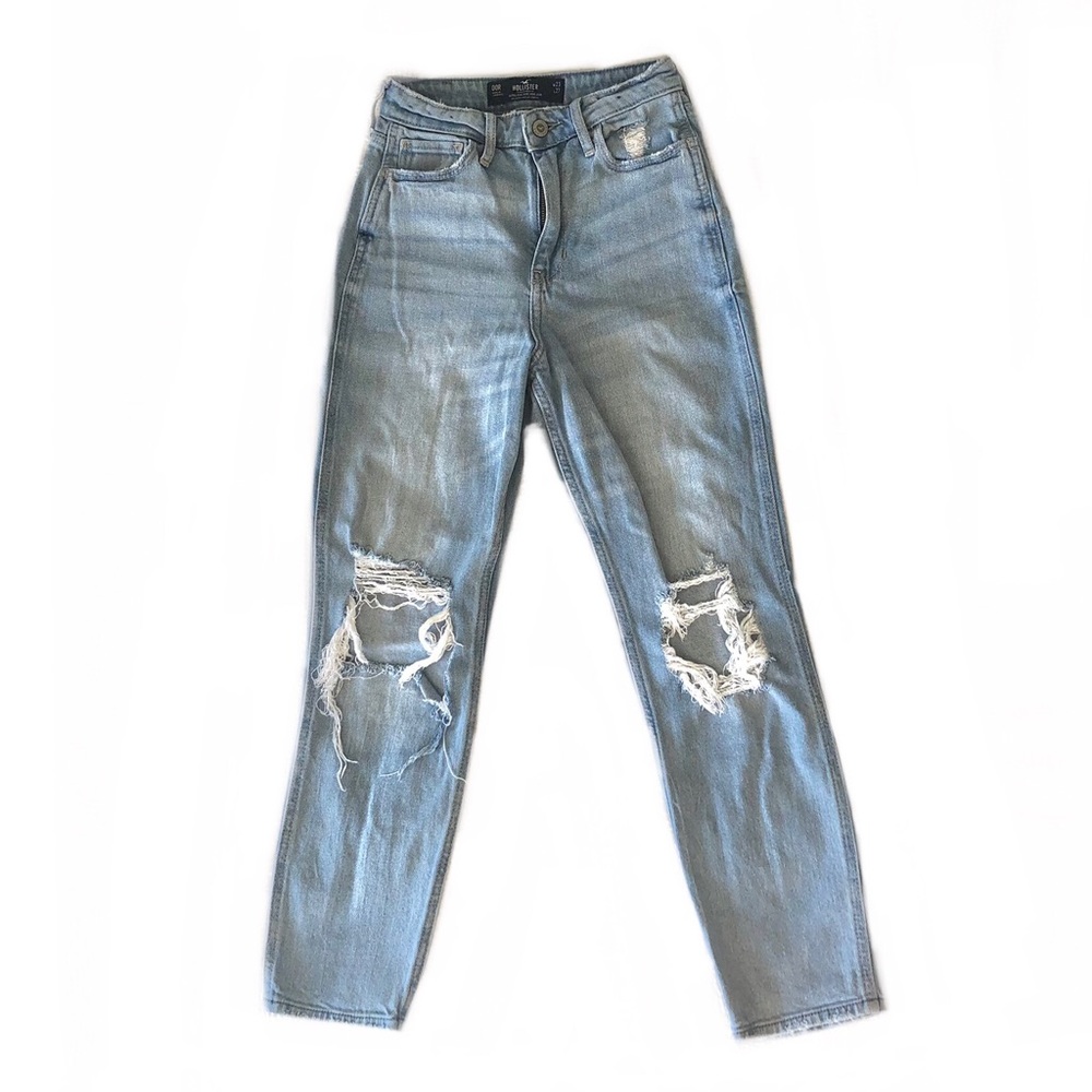 hollister ripped ultra high rise mom jeans!